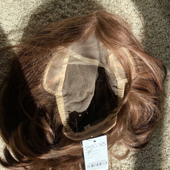 12" Wig. Small. Synthetic straight hair. Auburn. Bob style.Hand-tied, Lace front - Picture 4 of 8